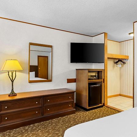 Best Western Adirondack Inn Lake Placid Exterior photo
