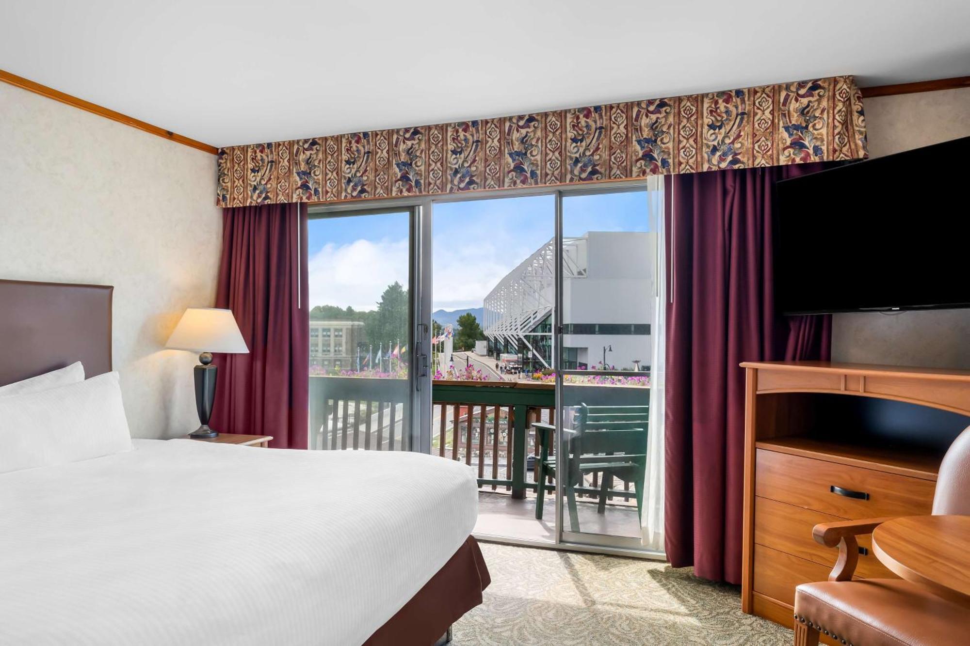 Best Western Adirondack Inn Lake Placid Exterior photo
